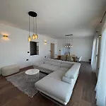 Appartement Marino 1 *